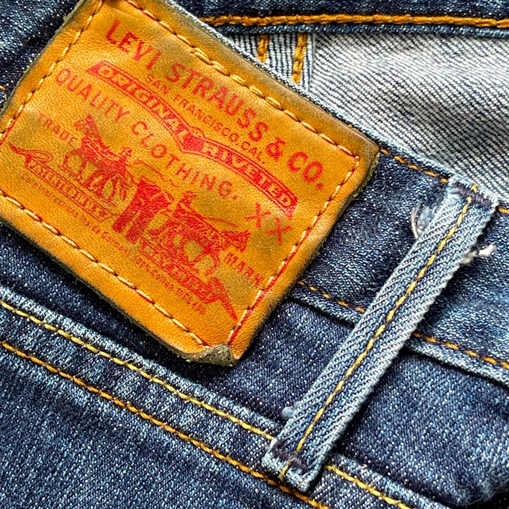 LEVIS jeans - Picture 2 of 7